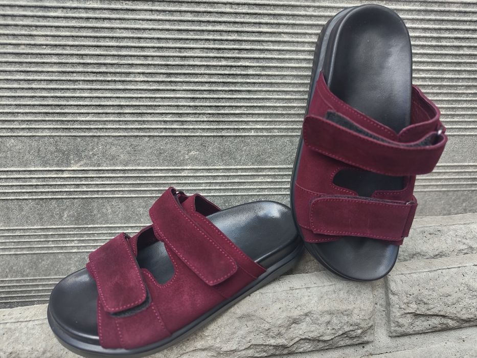 Продам шлепанцы с натуральной замши