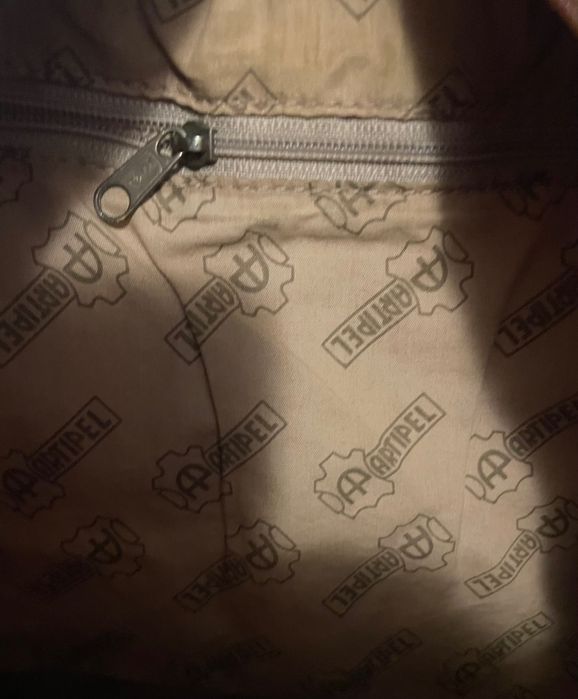 Mochila em pele Artipel