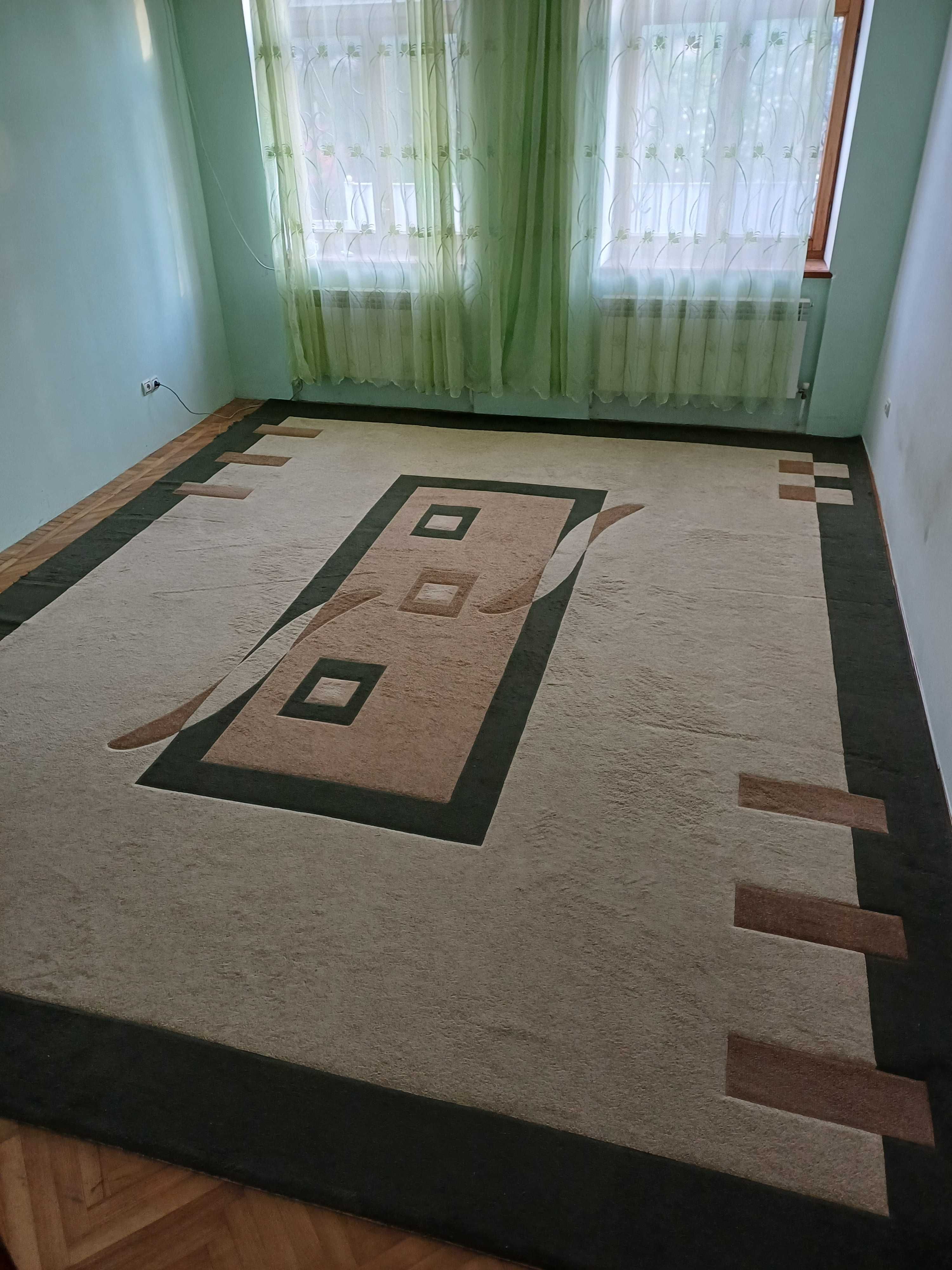 Продам килими 3*4 та 4*5