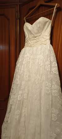 Vestido de noiva romântico Penhalta
