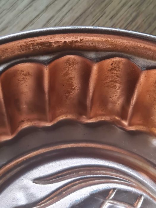 Stara foremka okrągła z ananasem