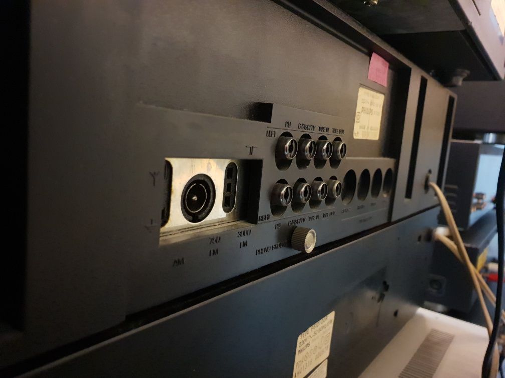 Wieża philips- wzmacniacz f 5120, magnetofon f6121, 100% sprawne