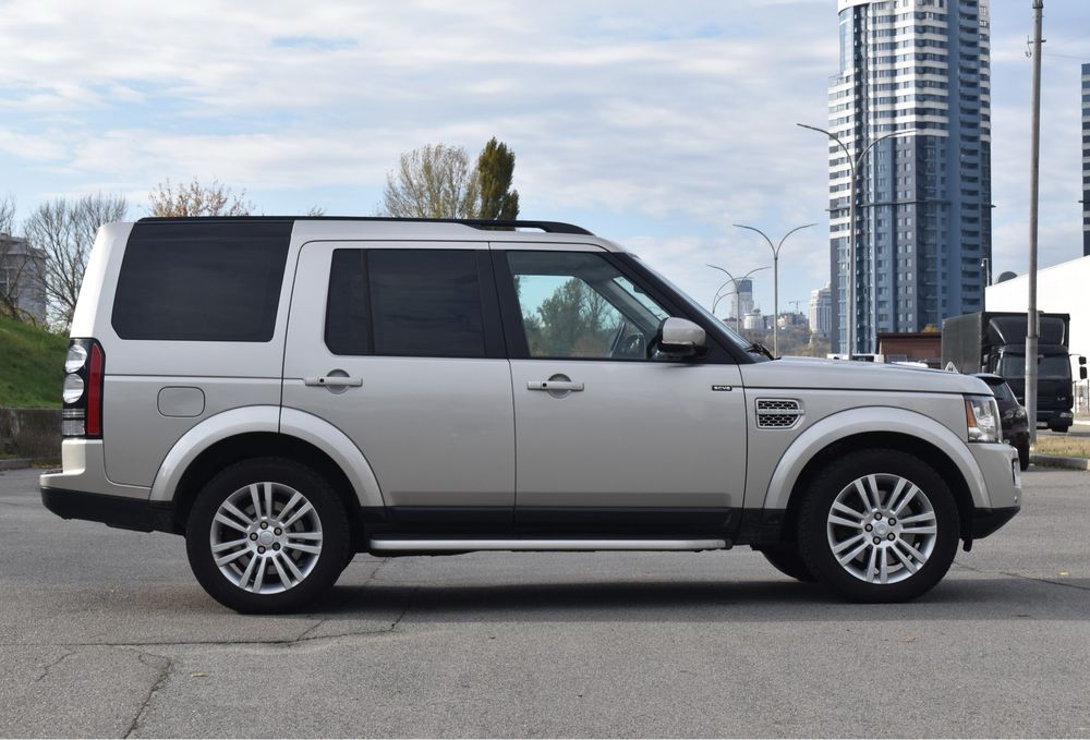 Land Rover Discovery 4 покоління 2015