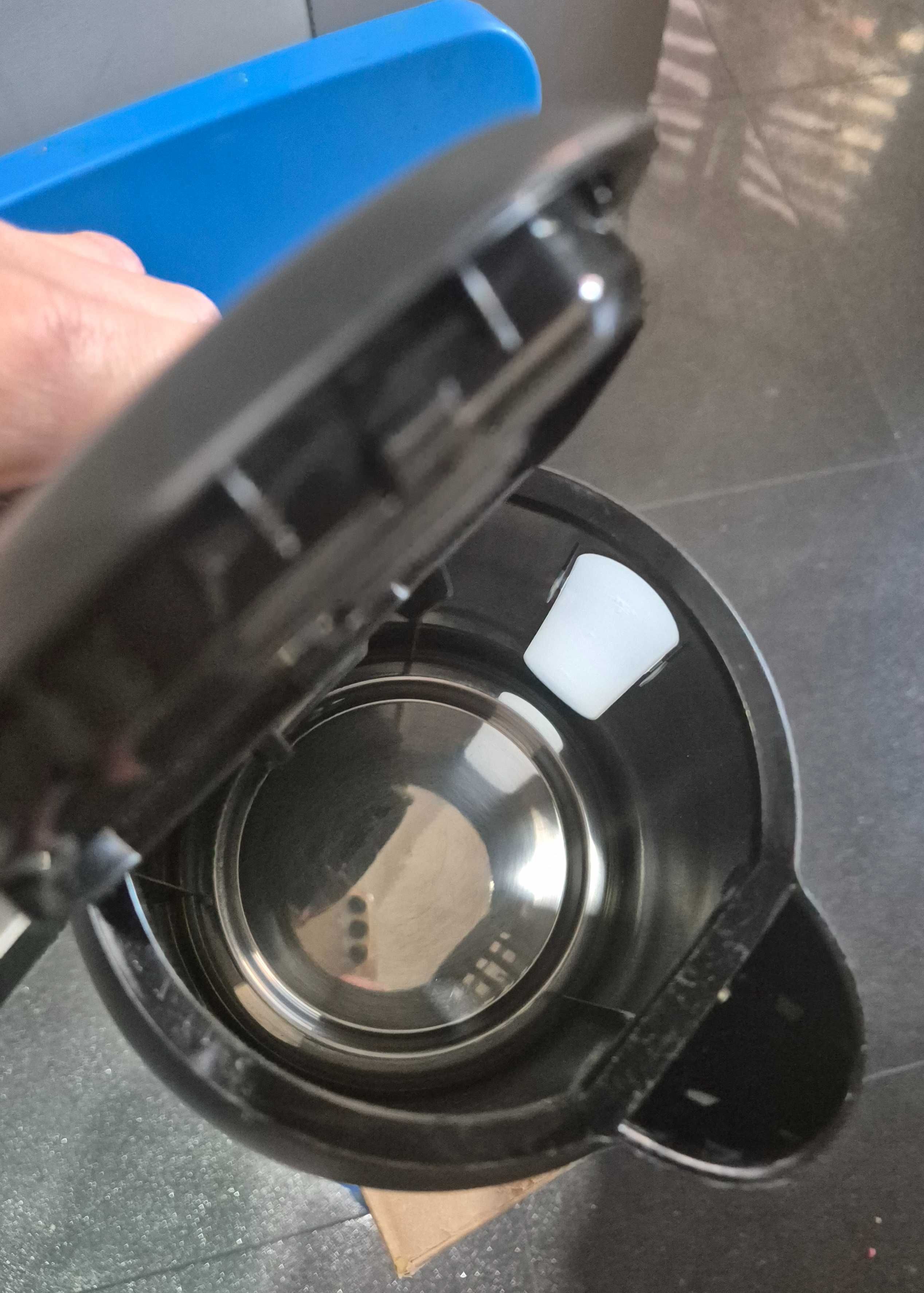 Czajnik elektryczny TEFAL 1.7 litra, czarny, model Snow KO330830