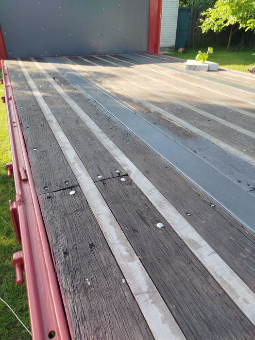 Напівпричіп платформа