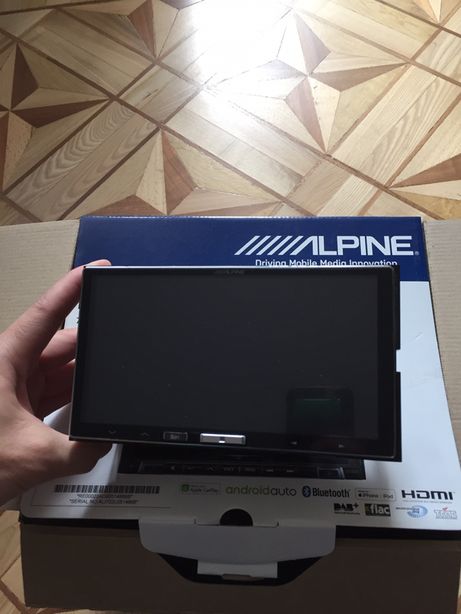 ALPINE ILX-700, продам в пол цены, б/у как новый