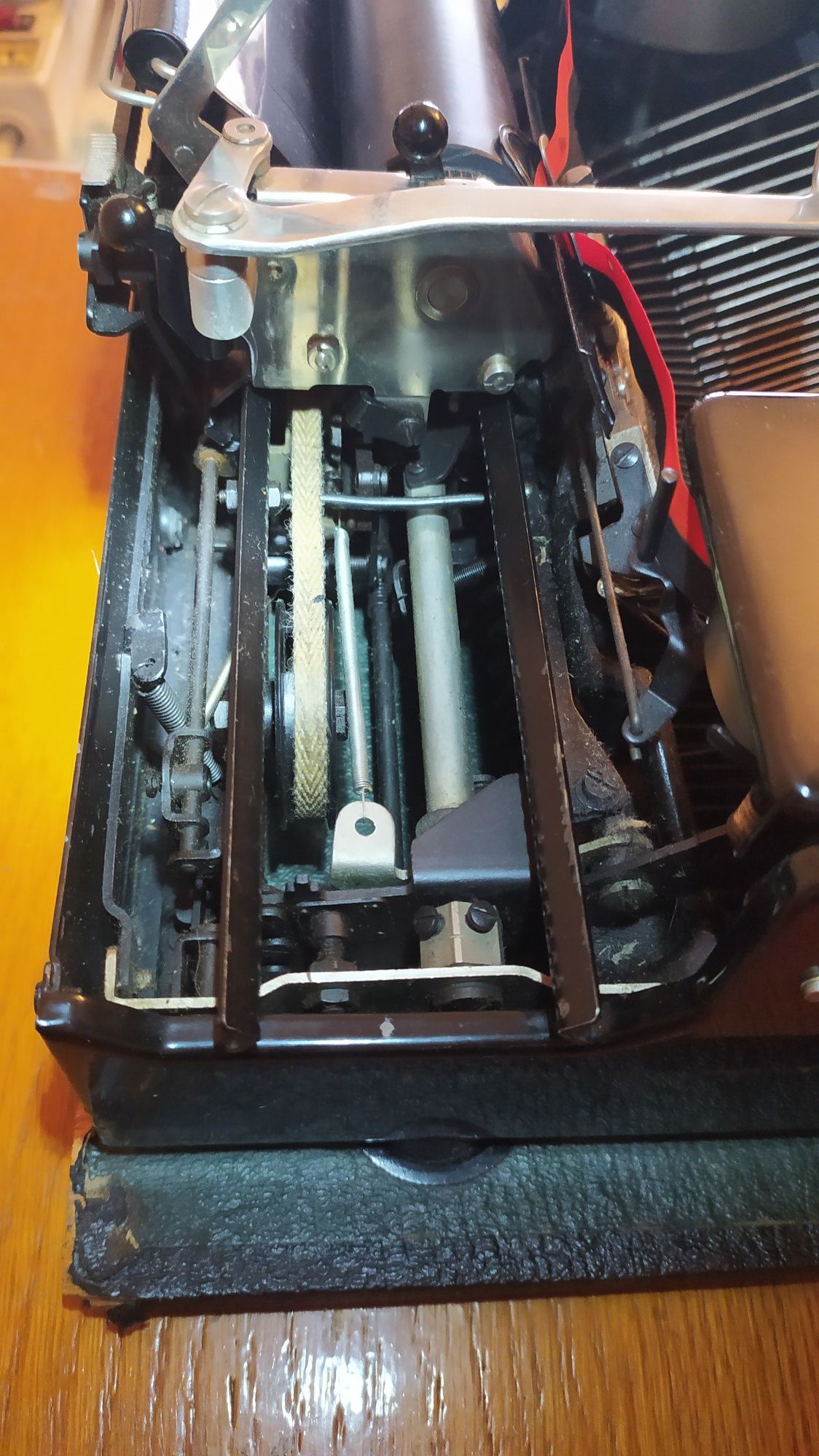 Печатная машинка Олимпия 49 год