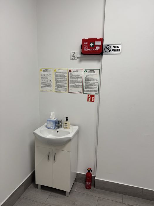 Wyjajme stanowisko w salonie