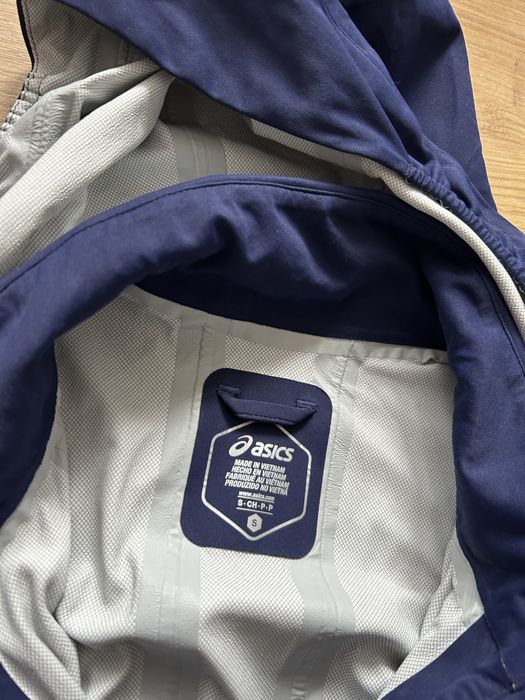 Жіноча вітровка для бігу Asics