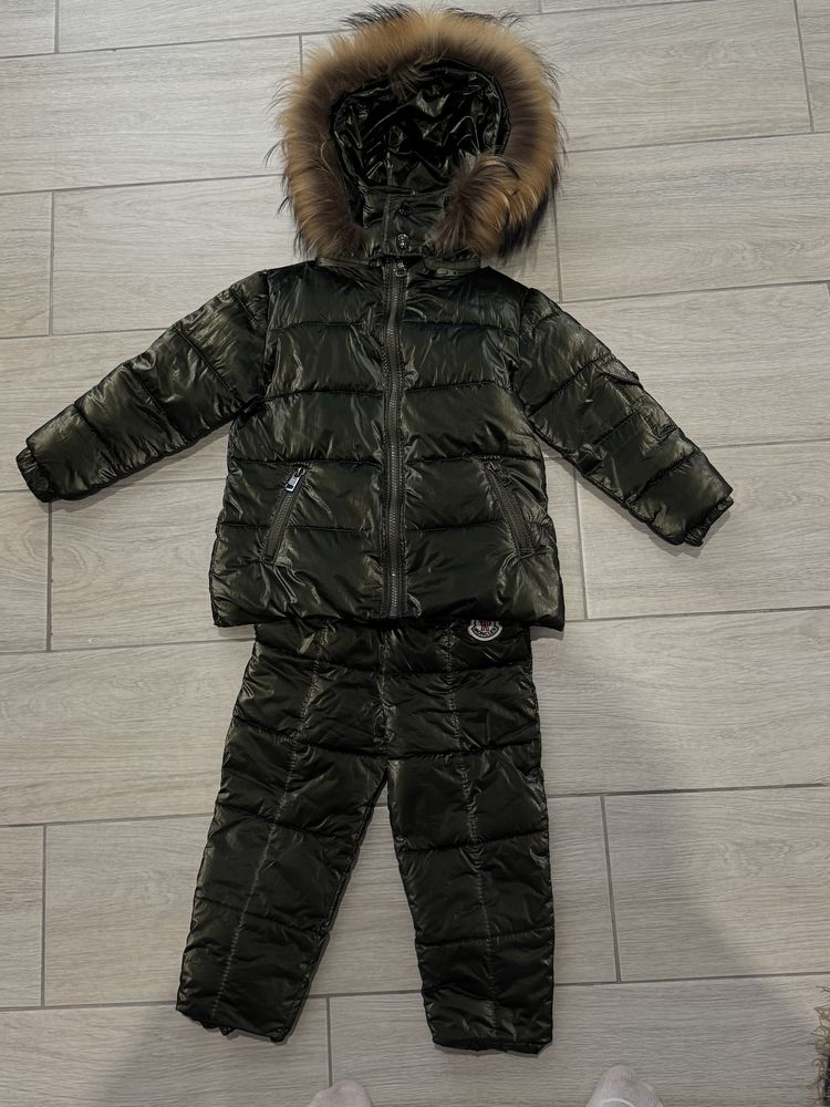 Комбинезон Moncler для ребенка 2-3 года