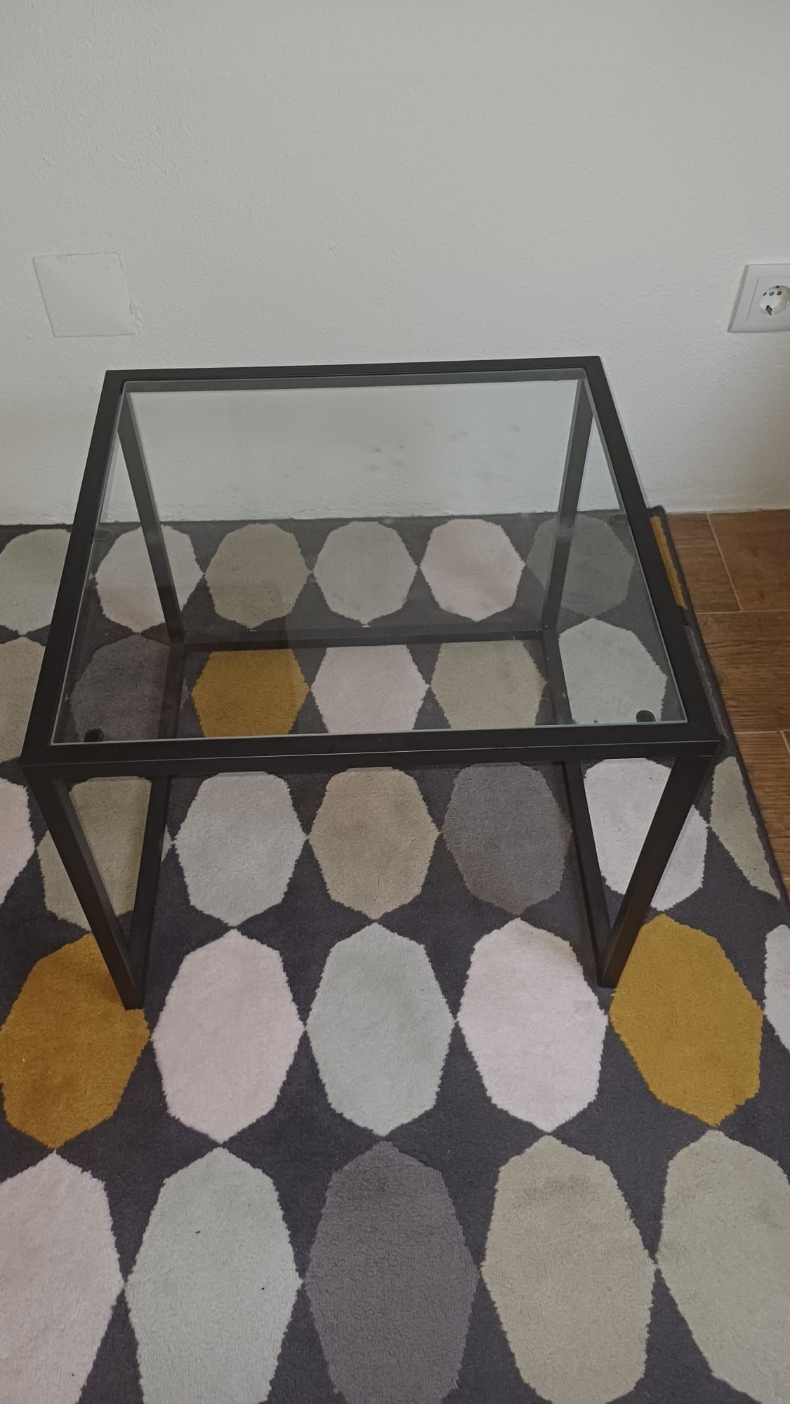 Mesa de apoio em vidro