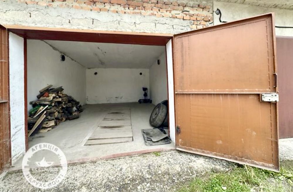 Продаж гаража 30 кв.м.з ямою і  підвалом