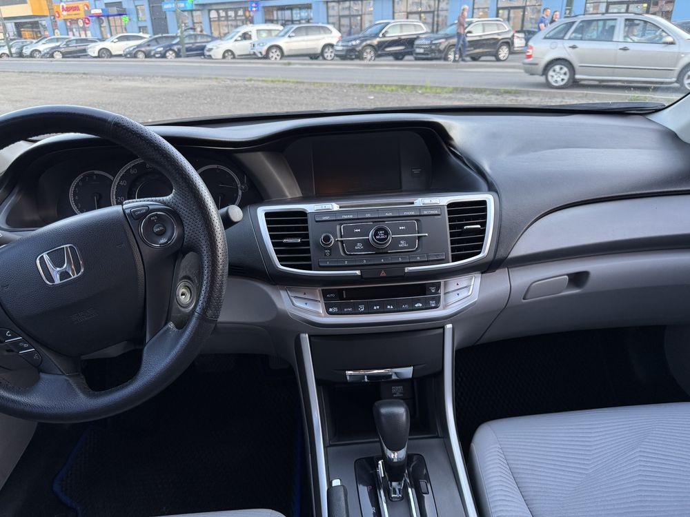 Honda Accord 9 2015