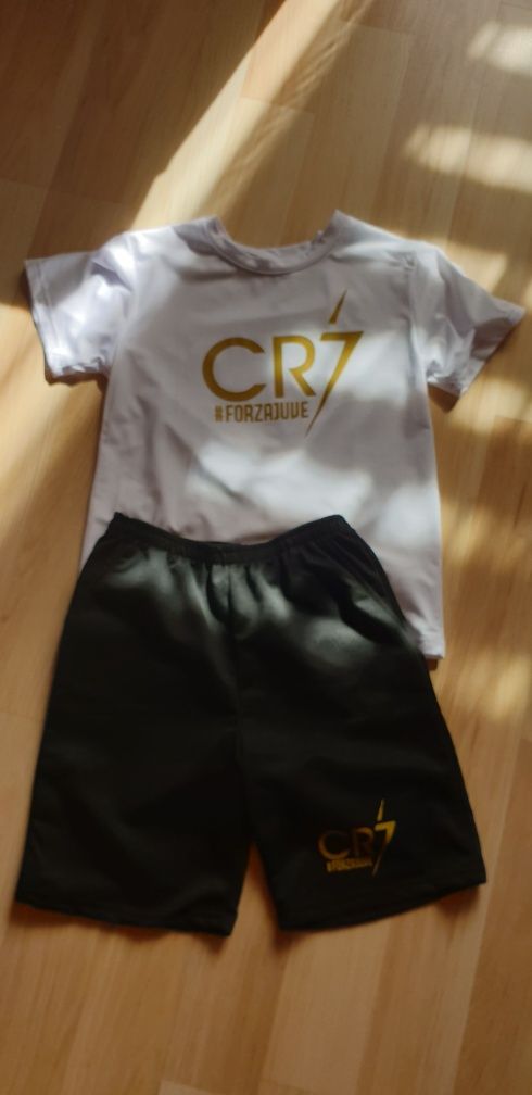 Komplet piłkarski CR7 biało-czarny roz.152 spodenki i koszulka Primark
