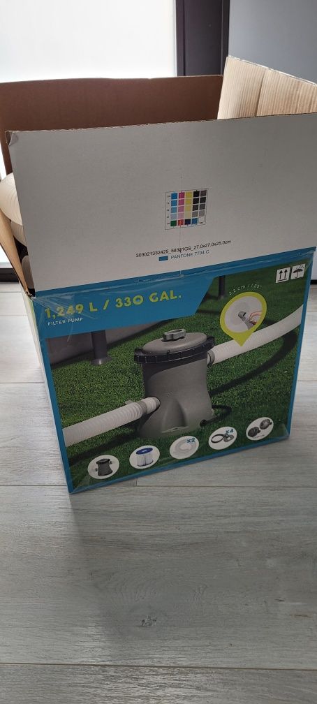Bomba de filtragem para piscina (1 mês de uso)