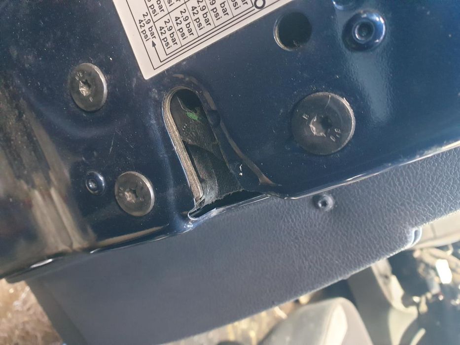 Fechadura / fecho porta frente esquerdo DACIA Lodgy (JS_)