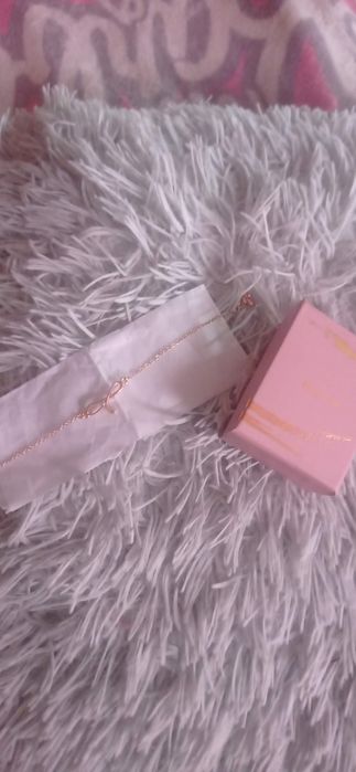 Balsam i perfumeria Her Story od Avon plus bransoletka