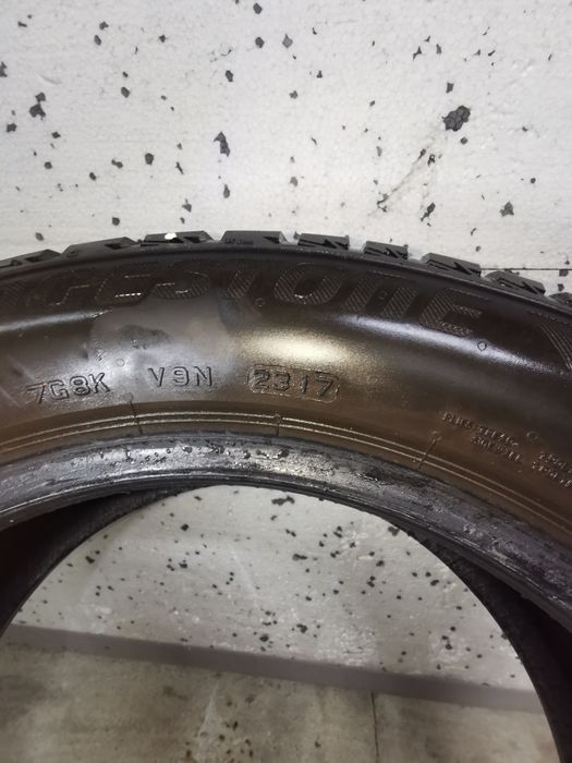205/55R16 sprzedam 2szt opon zimowych w cenie 177zll Bridgestone