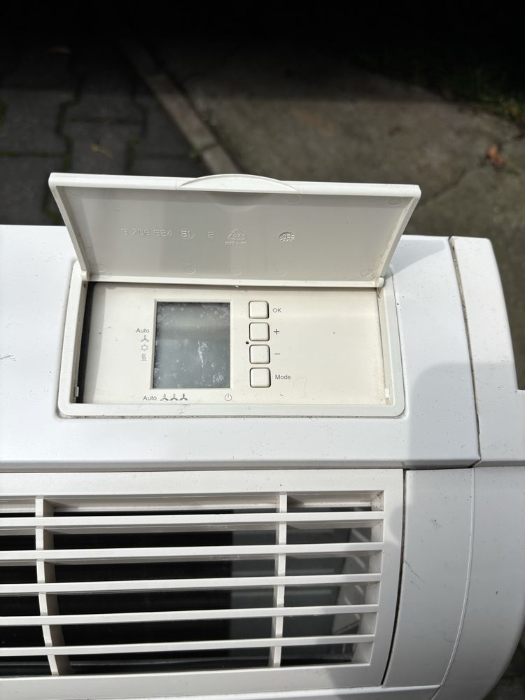 Klimakonwektor naścienny CIAT Major 2 430 CV z grzałką 1200W Okazja!