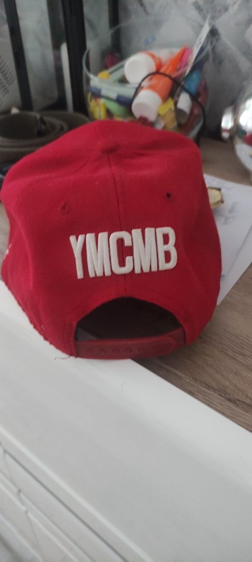 Czapka z daszkiem YMCMB