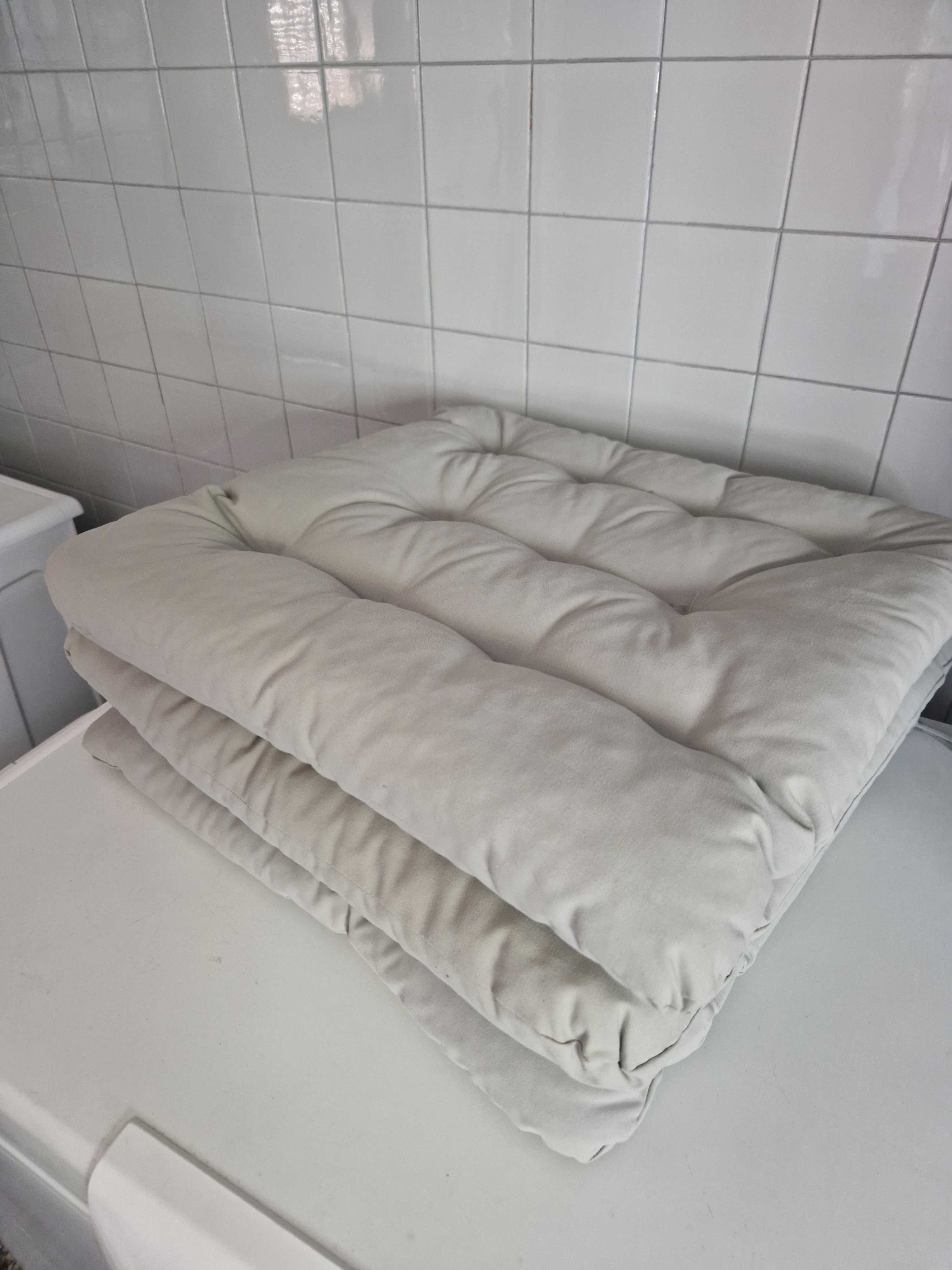Almofadas para cadeira ikea