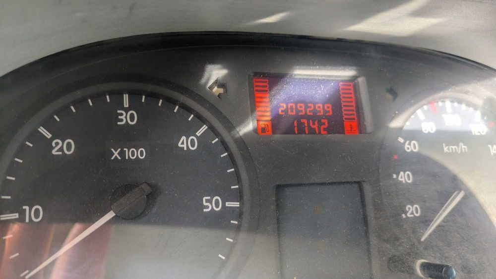 Renault Master 2.5 D, Cab. Dupla, 7 lugares