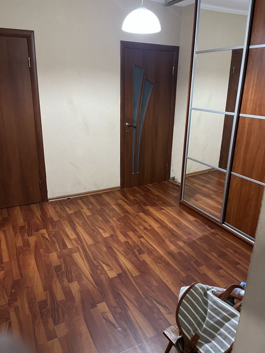 Здам кімнату. Початок Червоноі калини. Господиня