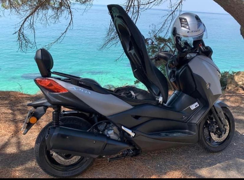 Yamaha Xmax 300 muitos extras