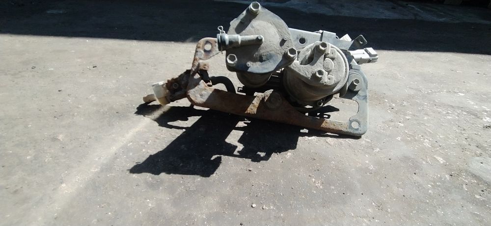 Компрессор подвески Lexus RX 2003-2008 300, 330, 350