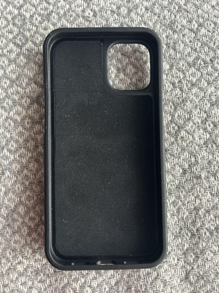 Pokrowiec na Iphne mini 12