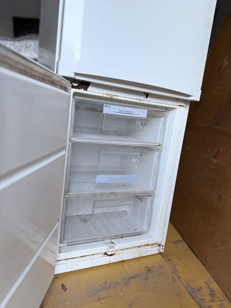 Холодильник ZANUSSI