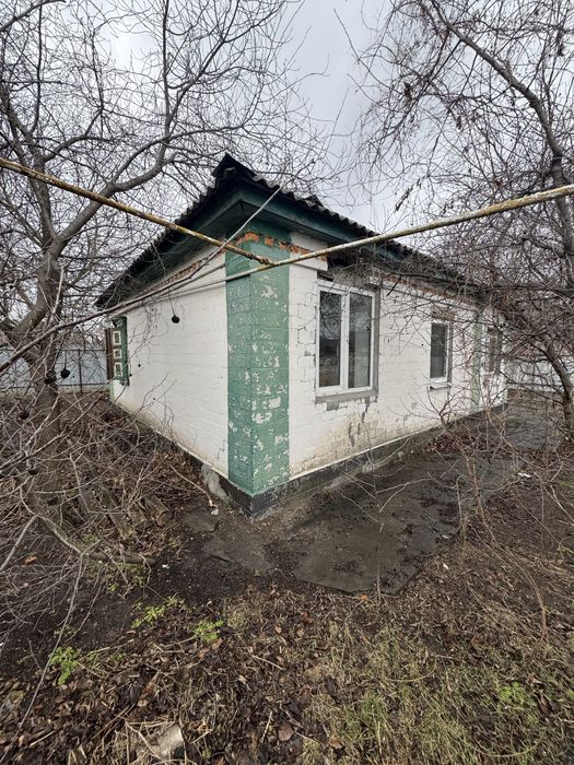 В продажу будинок в 10 хвилинах від центру