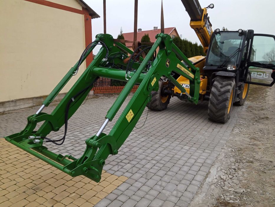 Tur  John  Deere 651 Renault 85 32