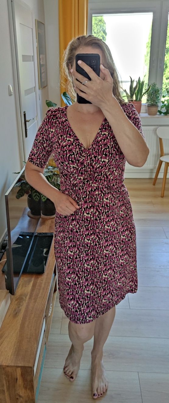 Sukienka H&M gumka w pasie dekolt kopertowy fiolet wiskoza z elastanem