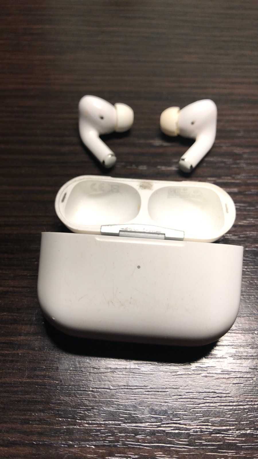 наувушники AirPods Pro  (A2190)