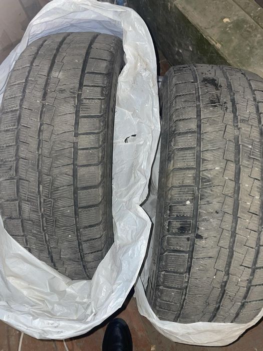 Продам зимові автошини 225/45/19