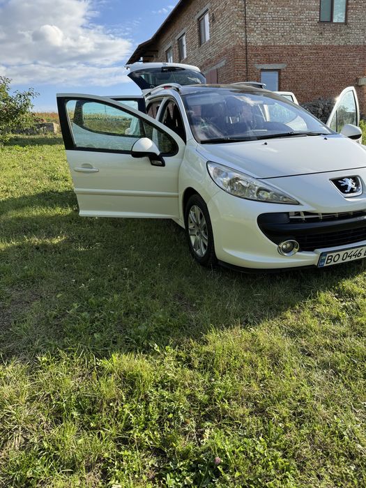 Peugeot 207 sv 2008