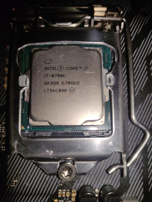 Processador 8700k64284491797377120
