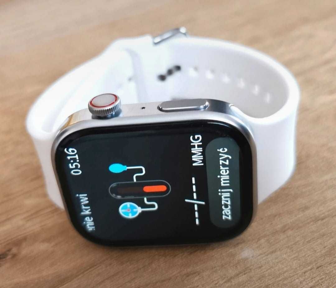 Biały smartwatch Nowy