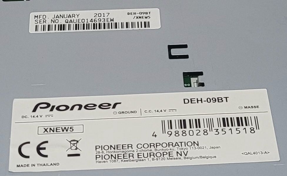 Autorrádio PIONEER DEH-09BT