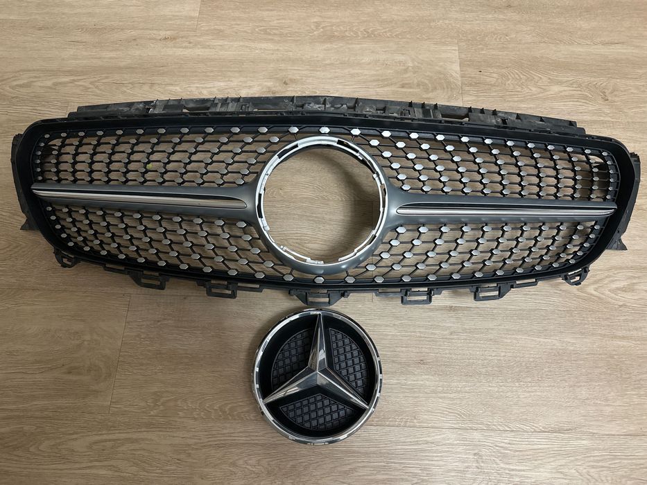 Grill atrapa chłodnicy Mercedes w213 DIAMONT srebrny oryginał 2018-