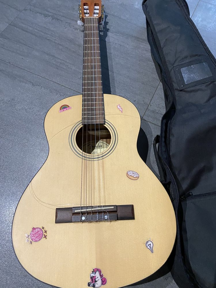 Gutara akustyczna Fender