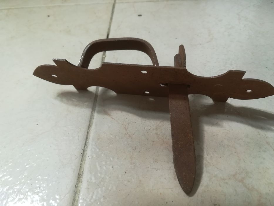 Puxador Antigo em Ferro