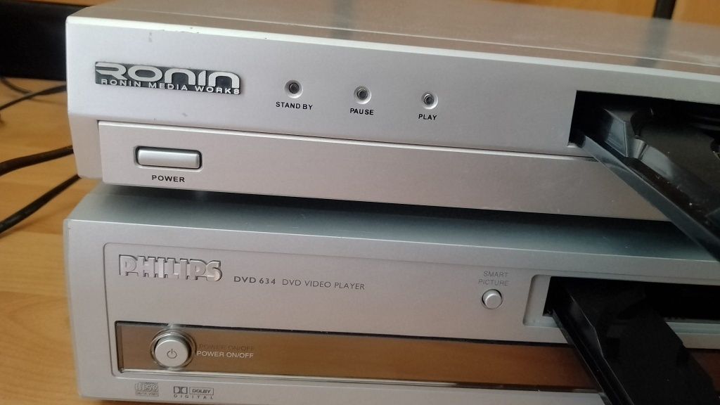 Odtwarzacze DVD  bez pilota