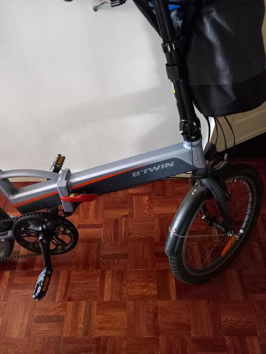 Bicicleta BTWIN dobrável eléctrica