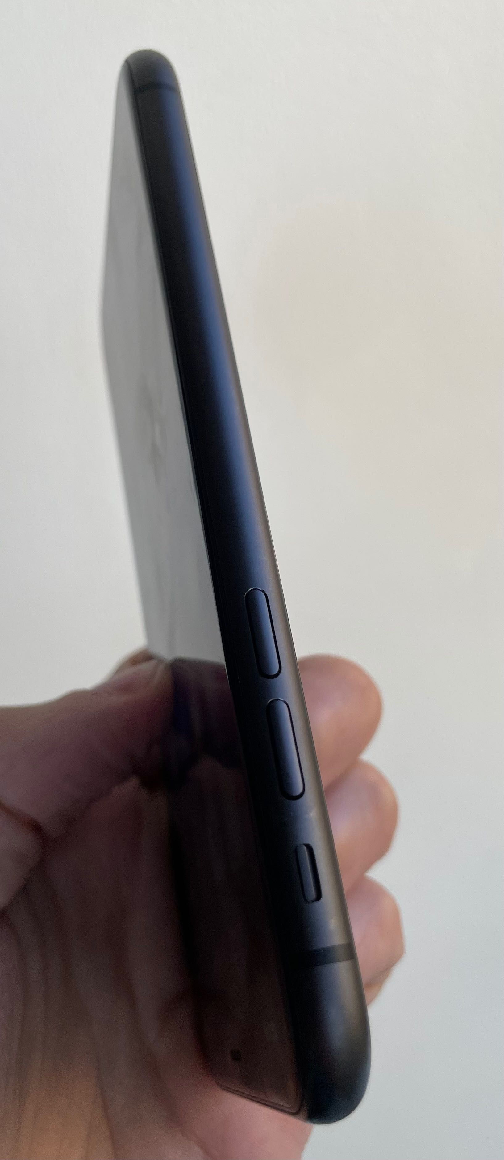 iPhone 11 Black neverlock