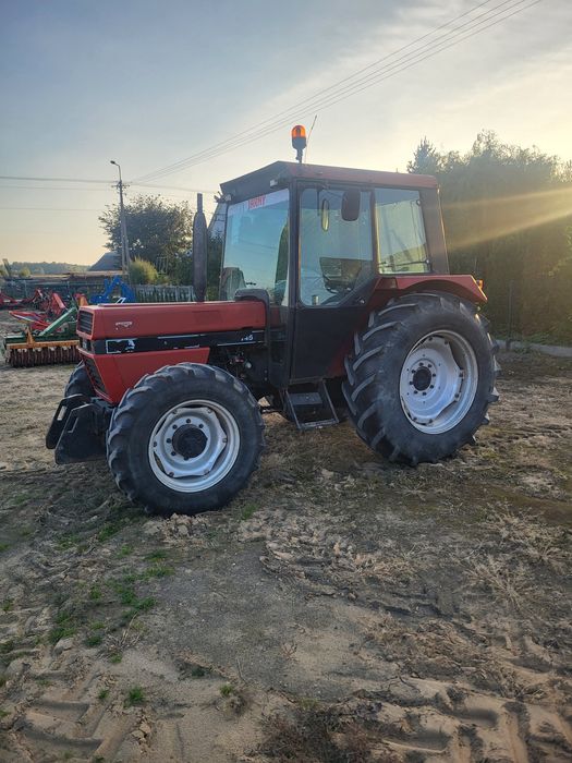 Ciągnik Case International 745