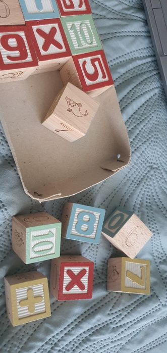 Drewniane klocki do liczenia
