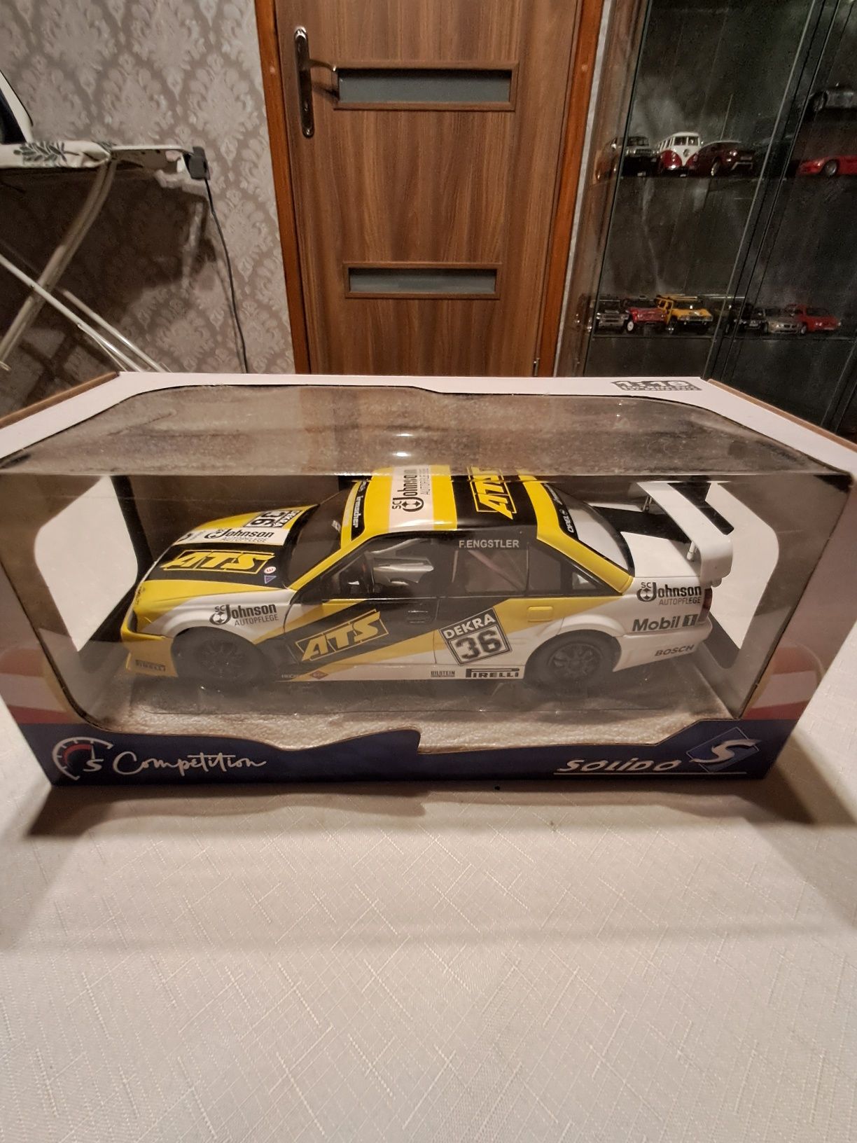 Modele kolekcjonerskie skala 1 18