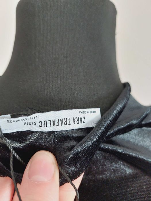 Zara czarna welurowa bluzka koszulka tshirt krotki rekaw s m